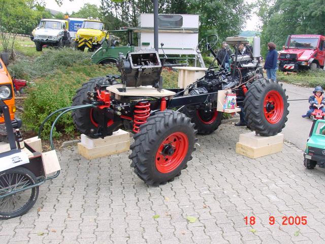 Unimog oben ohne