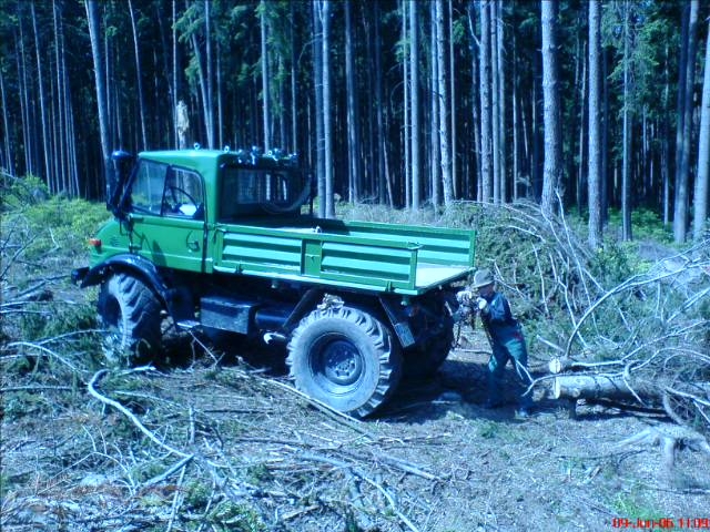 Unimog 406