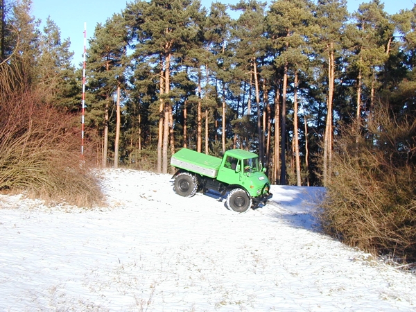 Unimog im Schnee