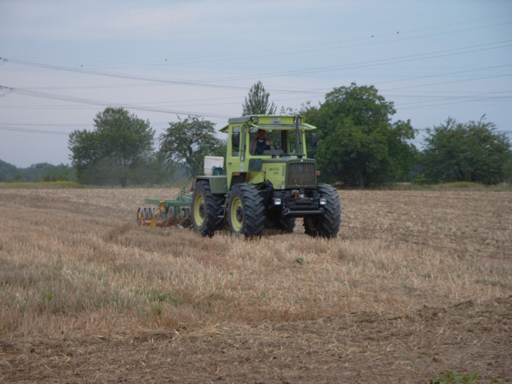 MB trac 1000 auf dem Acker