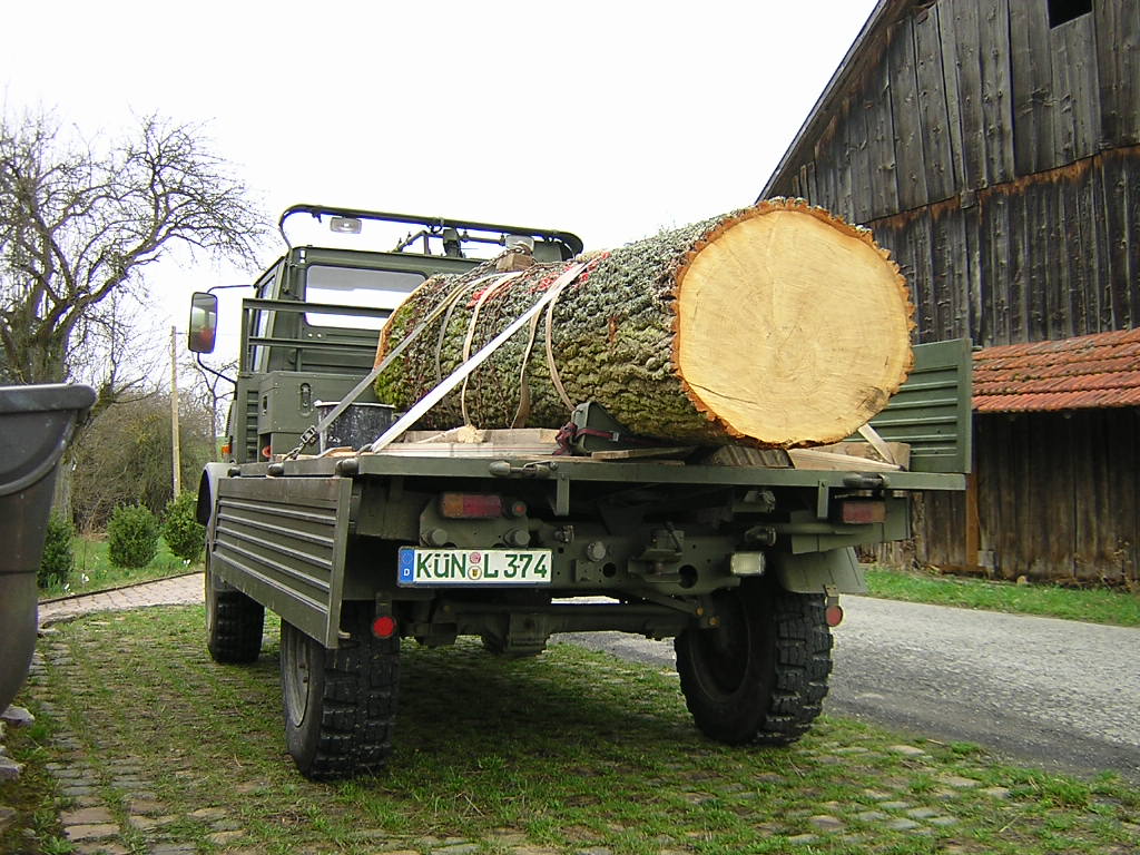 Wenn´s mal wieder dick kommt , Unimog !