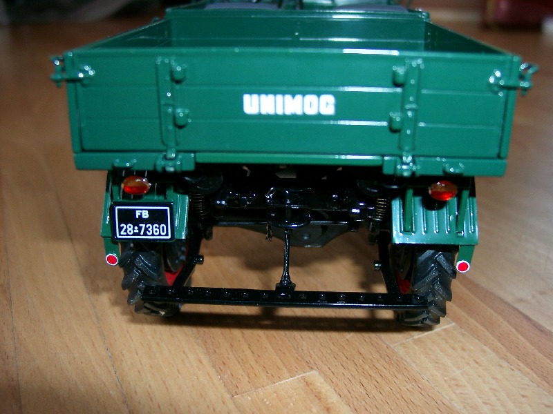 Schuco Unimog 401 1:18 d