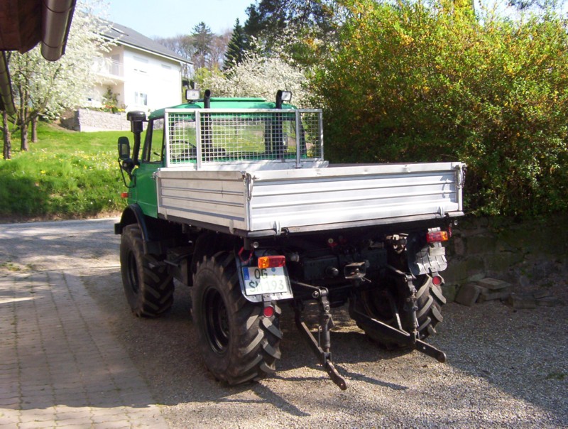 Unimog 406