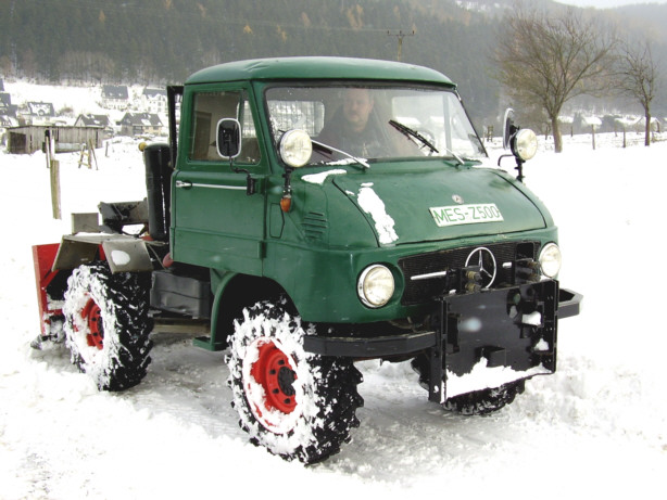 Unimog im Schnee