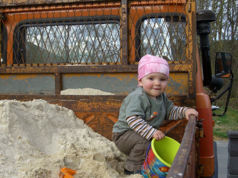 Unimog als Sandkasten 02