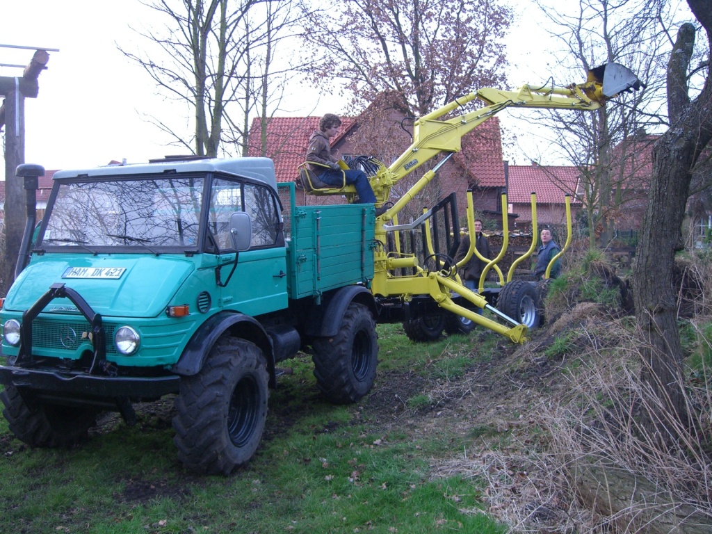 Rückewagen mit Atlas 405