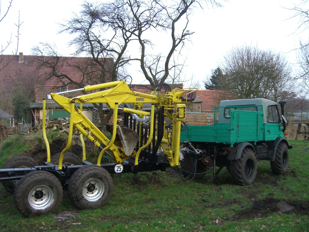 Rückewagen mit Atlas 405