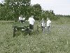 Peter mit dem Kindern und dem Fendt