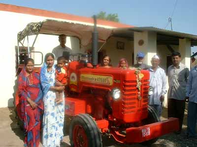 tractor_india.jpg