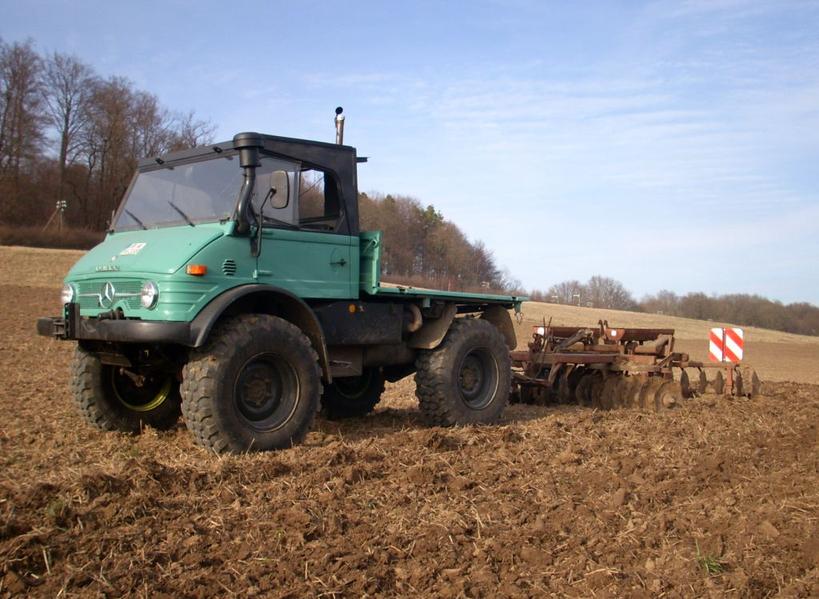 406 vor X-Form Scheibenegge Famarol U236, AB=3m. (Famarol gehÃ¶rt heute zum inzwischen weltweit operierenden UNIA Konzern)