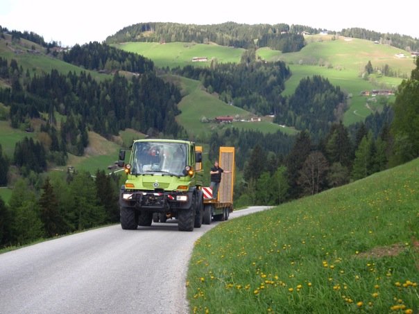 hier in tirol nach baggerlieferung mit neuem Humbauer TL30 mit Luftfederung