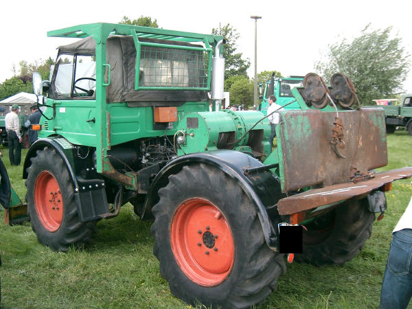 Unimog-Treffen Hessisch Oldendorf 128.jpg