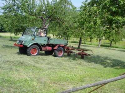 Stoll UM410 und Unimog421