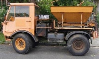 winterdienst-tremo-trenkle-unimog-streufahrzeug-berlin-15793424.jpg