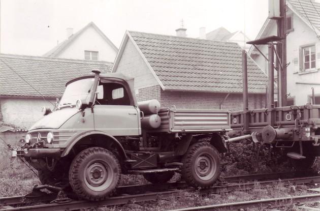 Unimog 406 mit Zweiwege-Einrichtung von Beilhack