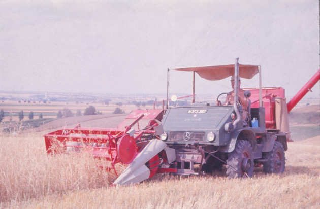 Mit diesem Foto seines Einfahrmähdreschers gewann Franz Rolland 1970 den vierten Preis beim Foto-Wettbewerb des Unimog-Vertriebs